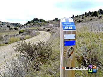 Señalización de sendero  (baliza rotulada) | ® UTM Desarrollos