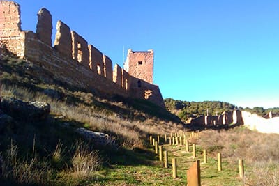 Adecuación de un sendero dirigido para la visita del Castillo Mayor de Daroca | ® UTM Desarrollos